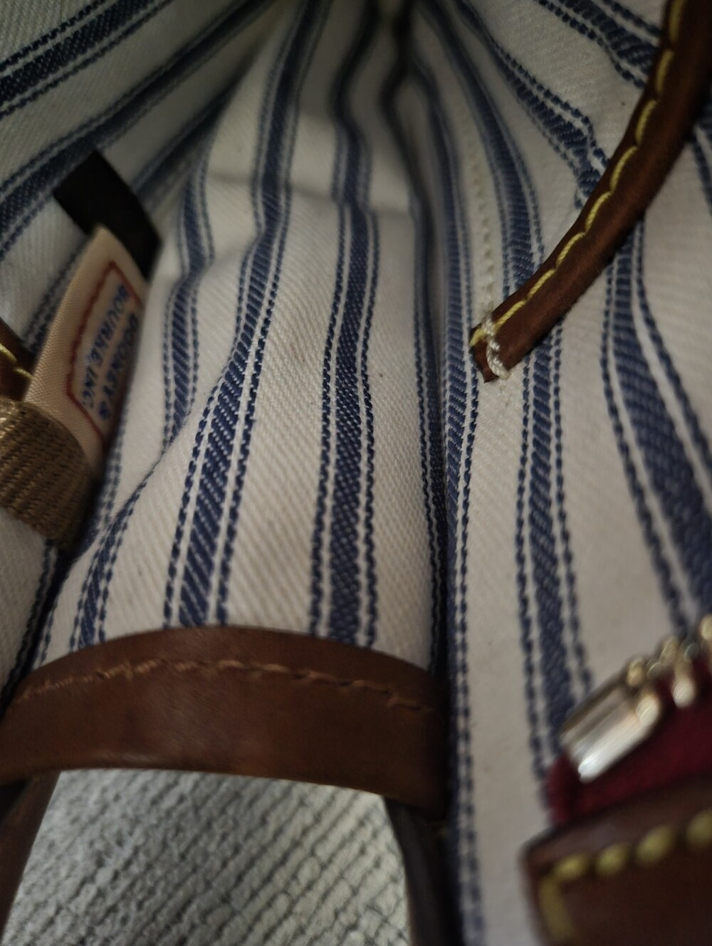 Dooney & Bourke Small Navy and Tan Leather-Trim Messenger Brand New With NO Tag - Picture 6 of 11